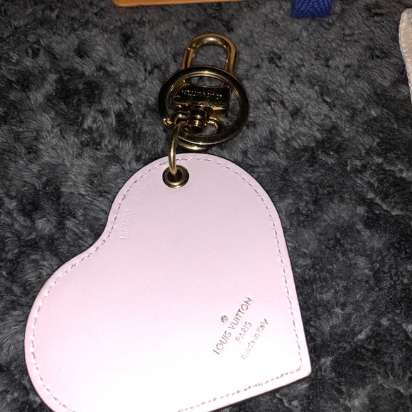 Louis Vuitton heart bag charm SOLD - Picture 3 of 5